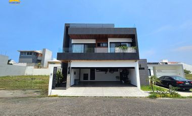 Casa Premium con Alberca y Roofgarden en el Fraccionamiento Playas del Conchal, Ver.