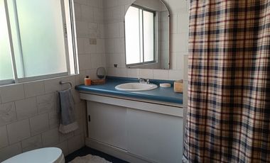 Casa en venta de 3 dorm. Ceca Metro Hernando de M Las Condes