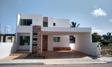 Casa en Venta en Privada Av Conkal en Merida Yucatan