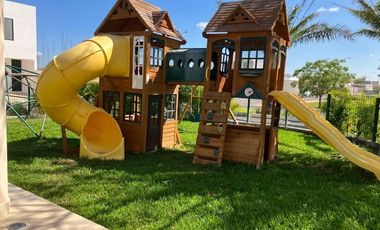 Casa en privada residencial Nadira, Norte de Mérida