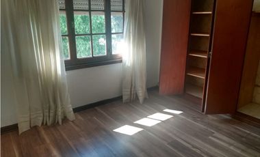 Chalet Brandsen Esquina Misiones Nueva Pompeya