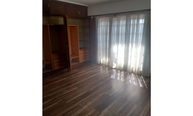 Chalet Brandsen Esquina Misiones Nueva Pompeya