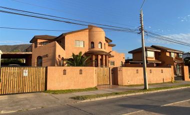 Casa en Venta en Francisco Aristía con Los Perales