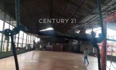 Gedung Serbaguna Cocok Untuk Padel