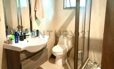ACOGEDORA CASA 4D 2B EN PARCELA RODEADA DE BOSQUE, PUCÓN LONCOTRARO