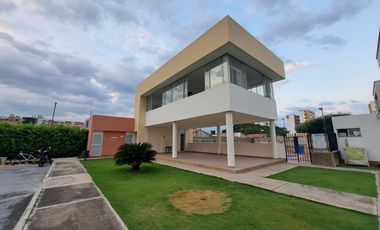 apartamento en venta en prados del este. Cod V28997