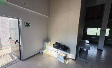 Amplio Salón-Alquiler-Ciudad Jardín