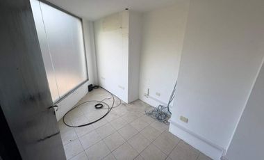 Amplio Salón-Alquiler-Ciudad Jardín