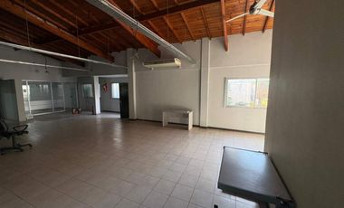 Amplio Salón-Alquiler-Ciudad Jardín