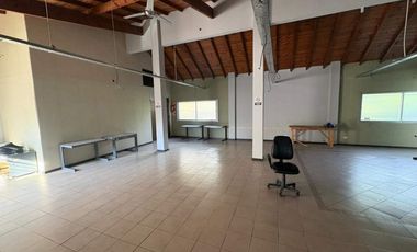 Amplio Salón-Alquiler-Ciudad Jardín