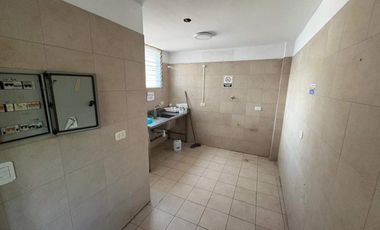 Amplio Salón-Alquiler-Ciudad Jardín