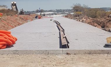 Terreno en la ribera del lago de Chapala
