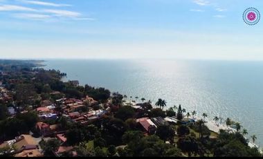 Terreno en la ribera del lago de Chapala