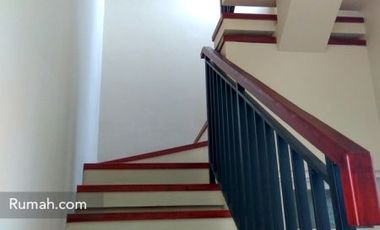 Perumahan Mewah Cimahi, Akses jalan Strategis Dekat STKIP Citeurep