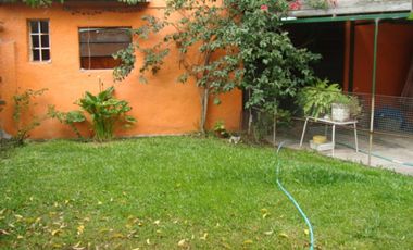 BURZACO -CORIMAYO -HERMOSO CHALET VARIOS AMBIENTES - SOBRE LOTE 12 X 42 MTS. AMPLIO JARDÍN AL FTE, CON GARAJE CUBIERTO P/3 AUTOS Y GALERÍA CIRCUNDANTE