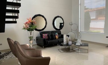 CASA ESPECTACULAR EN CONJUNTO CERRADO