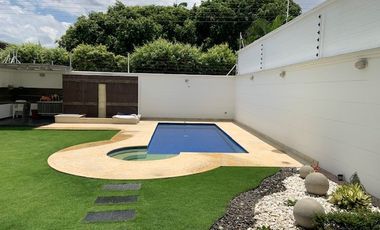 CASA ESPECTACULAR EN CONJUNTO CERRADO