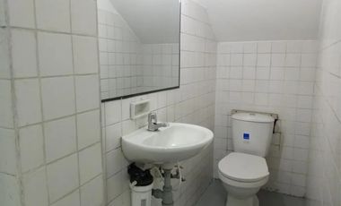 local en arriendo en siete de agosto. Cod A225