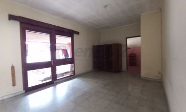 Rumah sewa kawasan sukajadi dekat ke mainroad untuk kantor