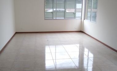 Venta departamento valle de los Chillos