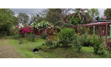 VENDO CASA CON TERRENO DE 2000M2 EN SANTO DOMINGO