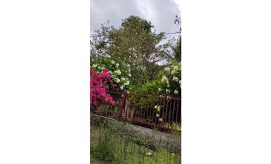 VENDO CASA CON TERRENO DE 2000M2 EN SANTO DOMINGO