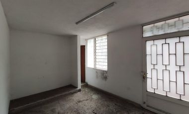 casa en venta en barrio blanco. Cod V24710