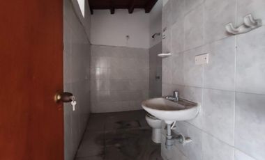 casa en venta en barrio blanco. Cod V24710
