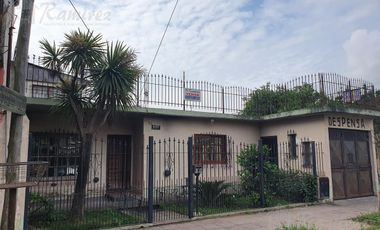 Amplia Casa En Venta 5 Ambientes  - Moreno Norte