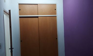 CASA RESTAURADA A NUEVO EN PARQUE PATRICIOS