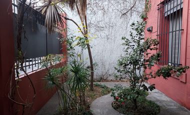 CASA RESTAURADA A NUEVO EN PARQUE PATRICIOS
