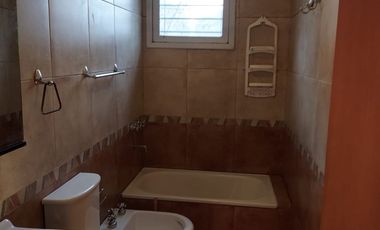 CASA RESTAURADA A NUEVO EN PARQUE PATRICIOS