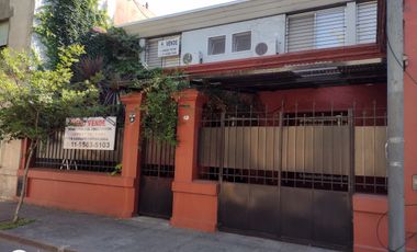 CASA RESTAURADA A NUEVO EN PARQUE PATRICIOS