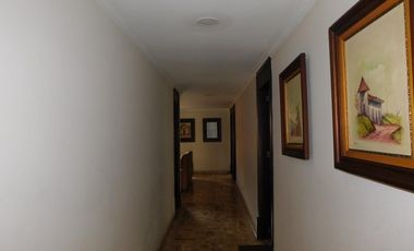 casa en venta en ciudad jardín. Cod V87431