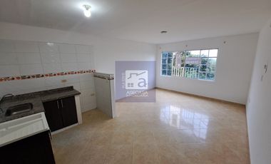 COD. 5197 - SE ARRIENDA APARTAMENTO - BARRIO: ESTORAQUES
