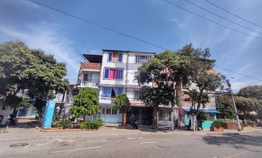 COD. 5197 - SE ARRIENDA APARTAMENTO - BARRIO: ESTORAQUES
