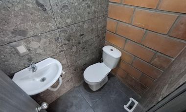 local en arriendo en robledo. Cod A61654