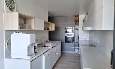 Departamento en venta 4 dorm. Portal la Dehesa Lo Barnechea