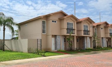 Venta de Casa a estrenar en Etapa Brisana/Casa Laguna Excelentes acabados.