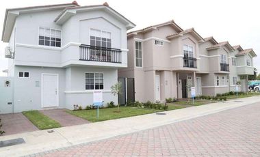 Venta de Casa a estrenar en Etapa Brisana/Casa Laguna Excelentes acabados.
