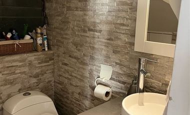 Casa en venta de 5 dorm. en Pudahuel