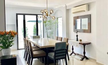 VENTA DE AMPLIA CASA EN CIUDAD CELESTE