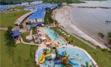 CASA  EN PLAYA DORADA PH LAS OLAS 3REC 2.5B 224M2 AMOBLADA  DOS PISOS