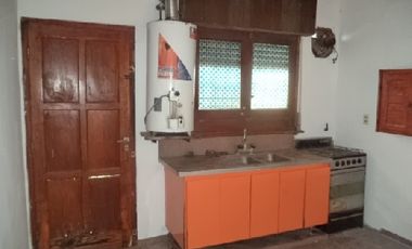 Casa con Departamento en venta en Mar del Tuyu