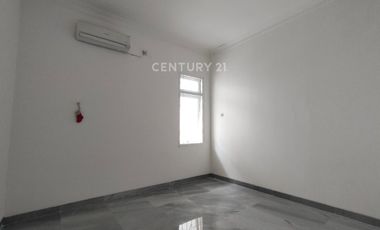 Rumah Mewah Super Luas Di Pinisi Permai PIK Ideal Untuk Family