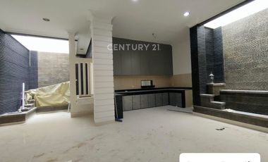 Rumah Mewah Super Luas Di Pinisi Permai PIK Ideal Untuk Family