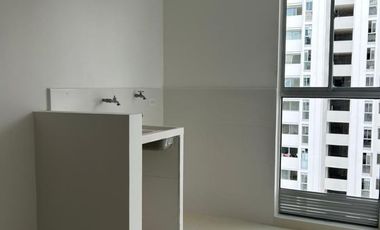 apartamento en arriendo/venta en prados del este. Cod V1596