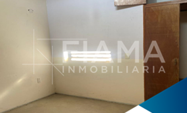 CASA EN VENTA COL. CENTRO, TEPIC, NAYARIT. (G)
