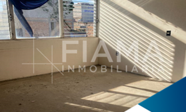 CASA EN VENTA COL. CENTRO, TEPIC, NAYARIT. (G)