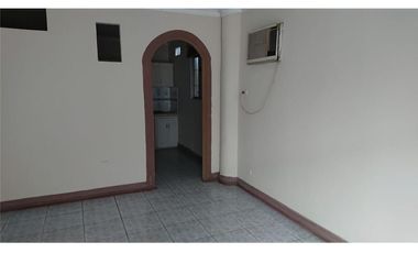 Venta de Casa Rentera sector norte - Manta